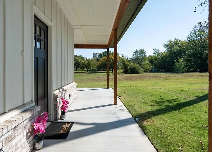Brand New Modern Getaway On Private Land! *